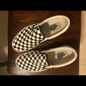 Size 9.5 Women’s Slip On Vans and no show socks